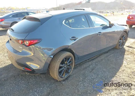 2022 Mazda Mazda3 Premium из США, поврежденный, VIN JM1BPBML8N1515124